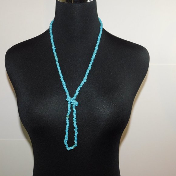 Gorgeous Turquoise Necklace 18 Inches - Picture 2 of 9
